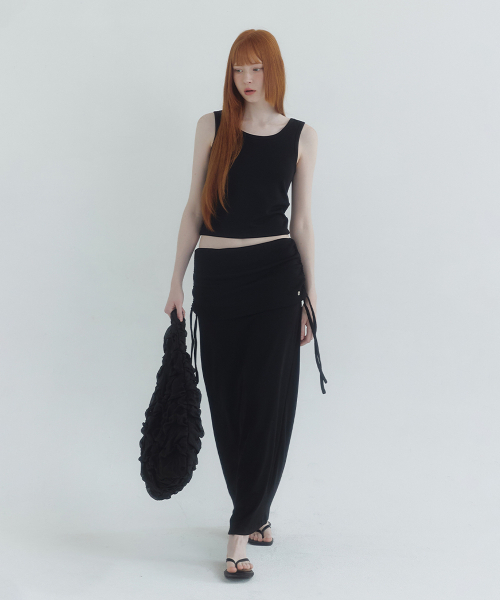 MICANE（ミケーネ）の「メナスリーブレスフォールドスカートセットアップ（スカート・レディース・ブラック/チャコール・SMALL/MEDIUM/LARGE/X-LARGE）」の16枚目の写真