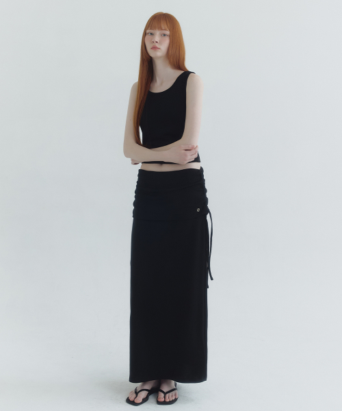 MICANE（ミケーネ）の「メナスリーブレスフォールドスカートセットアップ（スカート・レディース・ブラック/チャコール・SMALL/MEDIUM/LARGE/X-LARGE）」の3枚目の写真