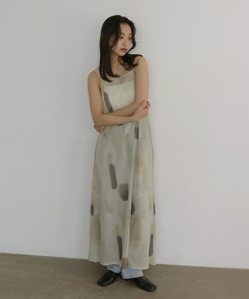 hellam(へラム)の「ニュアンスシアーキャミワンピース(ワンピース・レディース・ベージュ/ブラックミックス/ブラウン・FREE)」の3枚目の写真