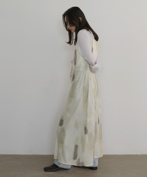 hellam(へラム)の「ニュアンスシアーキャミワンピース(ワンピース・レディース・ベージュ/ブラックミックス/ブラウン・FREE)」の17枚目の写真