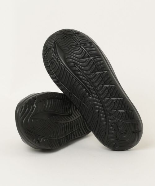 PUMA(プーマ)の「PUMA プーマ SOFTRIDE ZEROG SLIDE メンズサンダル シャワーサンダル 厚底(ソフトライドゼロGスライド)(サンダル・メンズ・ブラック/グリーン系その他・25.0cm/26.0cm/27.0cm/28.0cm)」の4枚目の写真