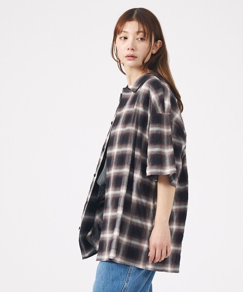 Revo.(レボ)の「【Revo. / レヴォ】TH-4093 / オンブレチェック 半袖シャツ / ユニセックス(シャツ/ブラウス・メンズ・グリーン/ブラウン/ブラック・M/L)」の7枚目の写真