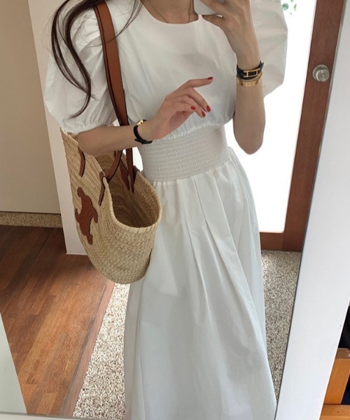 FREE STYLISTS(フリー スタイリスト)の「YUGA_YGMC Korean-style Puff-sleeve high-waisted long dress(ワンピース・レディース・ブラック/ホワイト・FREE)」の2枚目の写真