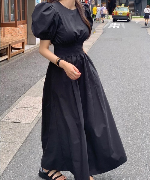 FREE STYLISTS(フリー スタイリスト)の「YUGA_YGMC Korean-style Puff-sleeve high-waisted long dress(ワンピース・レディース・ブラック/ホワイト・FREE)」の1枚目の写真