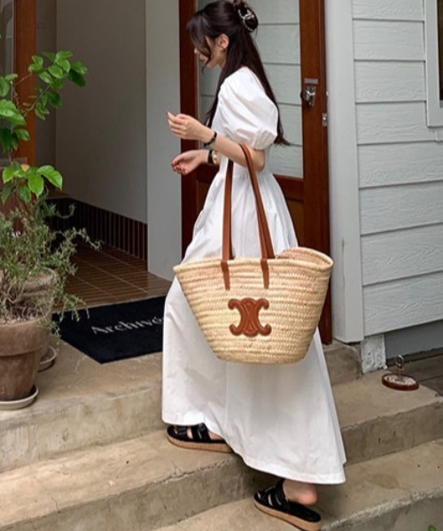 FREE STYLISTS(フリー スタイリスト)の「YUGA_YGMC Korean-style Puff-sleeve high-waisted long dress(ワンピース・レディース・ブラック/ホワイト・FREE)」の22枚目の写真