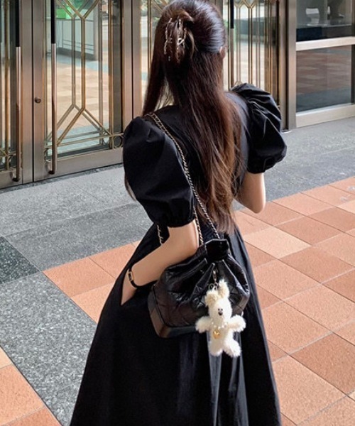 FREE STYLISTS(フリー スタイリスト)の「YUGA_YGMC Korean-style Puff-sleeve high-waisted long dress(ワンピース・レディース・ブラック/ホワイト・FREE)」の6枚目の写真