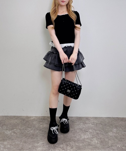 INGNI（イング）の「【WEB限定】ヘンリーネックレース付プレートロゴ半袖リブトップス（Tシャツ/カットソー・レディース・ブラック/グレー・M）」の6枚目の写真