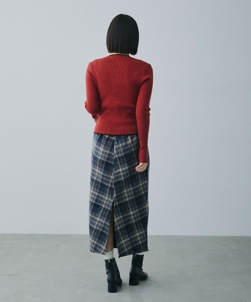 Clum（クルム）の「color line rib knit cardigan / カラーラインリブニットカーディガン（カーディガン/ボレロ・レディース・ブラック/バーガンディー・FREE）」の14枚目の写真
