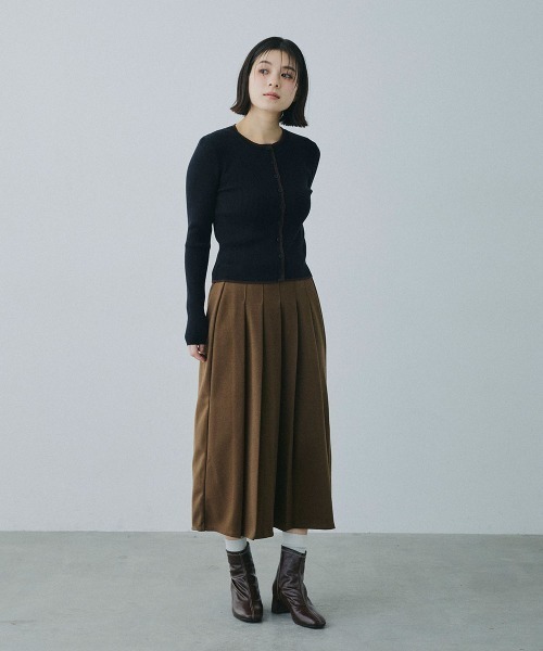 Clum（クルム）の「color line rib knit cardigan / カラーラインリブニットカーディガン（カーディガン/ボレロ・レディース・ブラック/バーガンディー・FREE）」の6枚目の写真