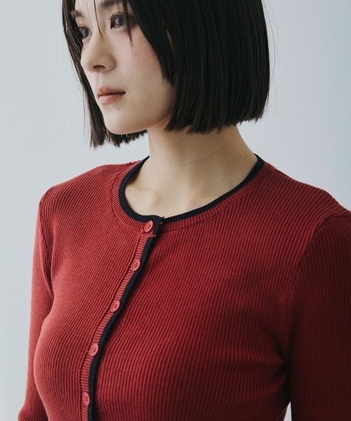 Clum（クルム）の「color line rib knit cardigan / カラーラインリブニットカーディガン（カーディガン/ボレロ・レディース・ブラック/バーガンディー・FREE）」の15枚目の写真