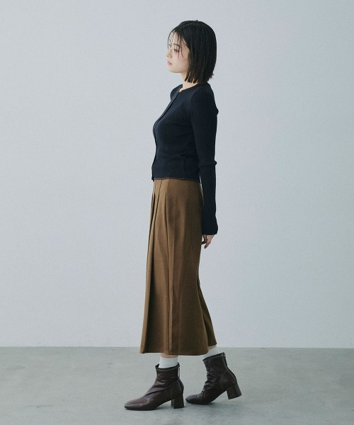 Clum（クルム）の「color line rib knit cardigan / カラーラインリブニットカーディガン（カーディガン/ボレロ・レディース・ブラック/バーガンディー・FREE）」の22枚目の写真