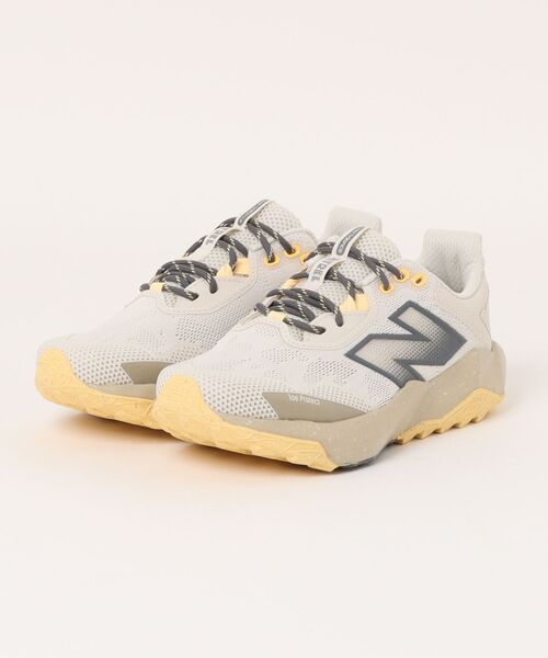 NEW BALANCE(ニューバランス)の「《New Balance》WNTR(スニーカー・レディース・ベージュ系その他・22.5cm/23.0cm/23.5cm/24.0cm/24.5cm/25.0cm)」の1枚目の写真