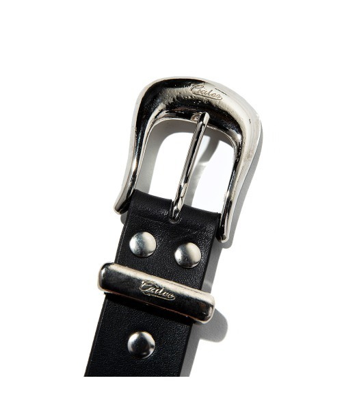 CALEE(キャリー)の「LEATHER PLANE BELT(ベルト・メンズ・ブラック・SMALL/X-LARGE/LARGE/MEDIUM)」の2枚目の写真