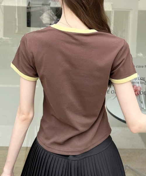 Ada.(エイダ)の「レトロ スポーティー フロントロゴ 配色 サイドライン リンガー カットソー(Tシャツ/カットソー・レディース・ブラウン/ネイビー/イエロー/グレー・FREE)」の12枚目の写真