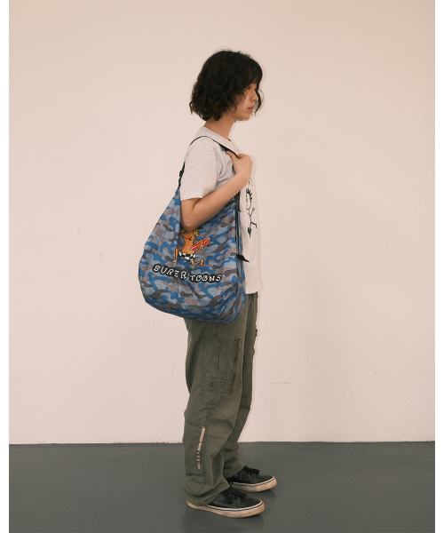 THE SCOT WRECK(ザ スコットレック)の「SURFER TOONS BAG(ショルダーバッグ・レディース・ブルー・FREE)」の4枚目の写真