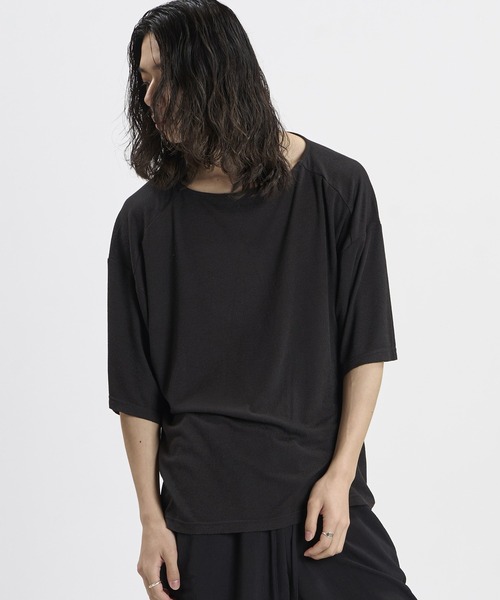 NO ID.（ノーアイディ）の「【NO ID.】Cut-off Boat Neck BIG T-Shirt / カットオフ ボートネック ビッグ Tシャツ（Tシャツ/カットソー・メンズ・アイボリー/ブラック/グレー・ONE SIZE）」の13枚目の写真