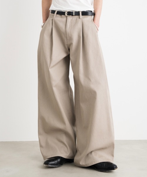 SINSS(�V���X)��Side deep tuck denim / �T�C�h�f�B�[�v�^�b�N�f�j��(�f�j���p���c)