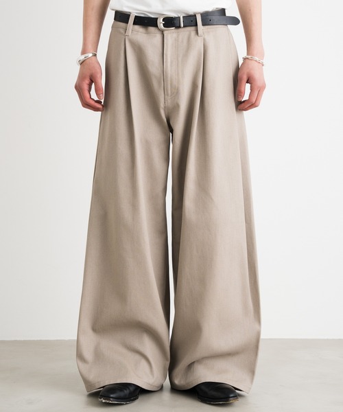 SINSS（シンス）の「Side deep tuck denim / サイドディープタックデニム（デニムパンツ・メンズ・ブラック/ベージュ・SMALL/X-SMALL/LARGE/MEDIUM）」の8枚目の写真