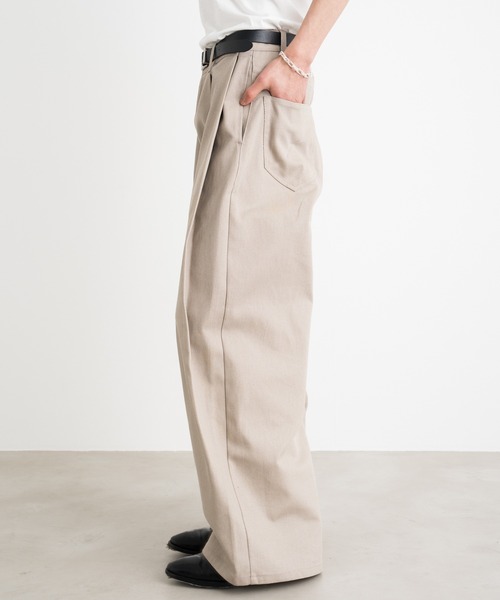 SINSS（シンス）の「Side deep tuck denim / サイドディープタックデニム（デニムパンツ・メンズ・ブラック/ベージュ・SMALL/X-SMALL/LARGE/MEDIUM）」の11枚目の写真
