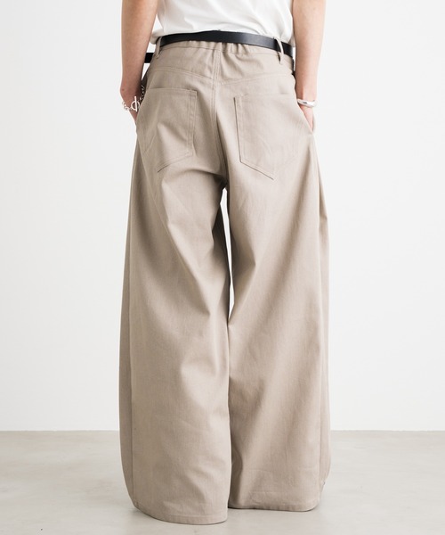 SINSS（シンス）の「Side deep tuck denim / サイドディープタックデニム（デニムパンツ・メンズ・ブラック/ベージュ・SMALL/X-SMALL/LARGE/MEDIUM）」の13枚目の写真