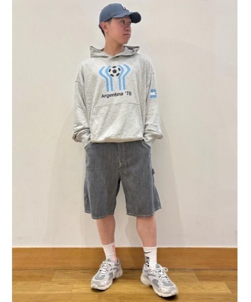 GAP（ギャップ）の「9インチ デニム レールロード ストライプ カーペンター ショートパンツ（デニムパンツ・メンズ・ブルー・28W/30W/34W/32W/36W）」の6枚目の写真