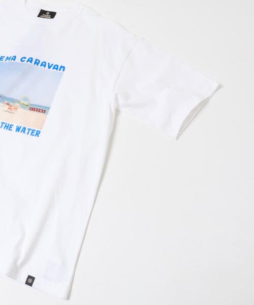 MAGIC NUMBER（マジック ナンバー）の「CINEMACARAVAN×MAGIC NUMBER×Sonny Label　コラボTシャツ3（Tシャツ/カットソー・メンズ・ブルー/バーガンディー/イエロー・SMALL/MEDIUM/LARGE）」の12枚目の写真