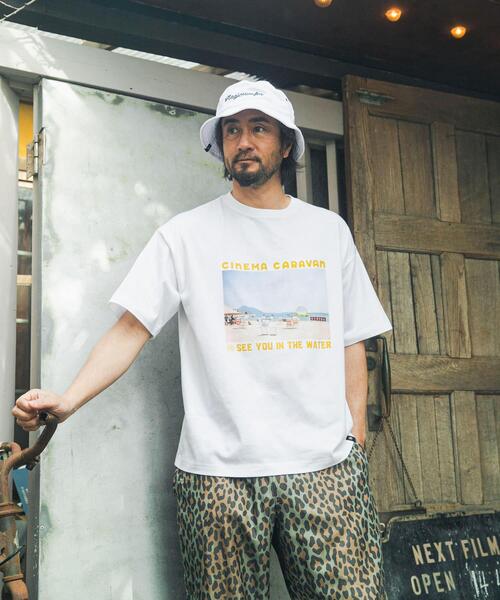 MAGIC NUMBER（マジック ナンバー）の「CINEMACARAVAN×MAGIC NUMBER×Sonny Label　コラボTシャツ3（Tシャツ/カットソー・メンズ・ブルー/バーガンディー/イエロー・SMALL/MEDIUM/LARGE）」の18枚目の写真