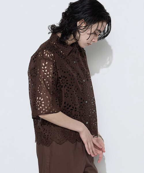 K.T KIYOKO TAKASE(キヨコタカセ)の「ボタニカル幾何刺繍 シャツ(シャツ/ブラウス・レディース・ブラウン/ブラック・9号/7号)」の12枚目の写真