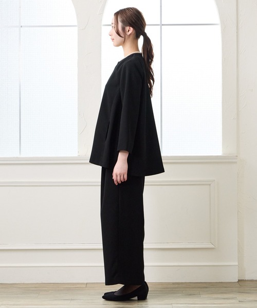 AIMER(エメ)の「【喪服・礼服・WEB限定】マシンウォッシャブル ジャケット風前開きブラウス・ワイドパンツ セットアップブラックフォーマル(スーツパンツ・レディース・ブラック・LARGE/MEDIUM)」の5枚目の写真