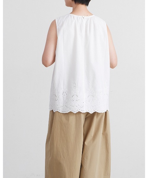 HEAVENLY(ヘブンリー)の「【 HEAVENLY / ヘブンリー 】Cotton Hem Embroidery NS Tops 2624072 DLI(シャツ/ブラウス・レディース・オフホワイト/ブラック/カーキ・FREE)」の6枚目の写真