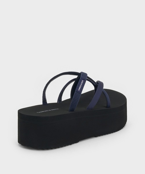 CHARLES & KEITH(チャールズ & キース)の「Levy レヴィー サテン ストラッピー フラットフォーム サンダル(サンダル・レディース・ブラック系その他2/ライトピンク/ダークブルー・22.5cm/23cm/23.5cm/24.5cm/25cm)」の18枚目の写真