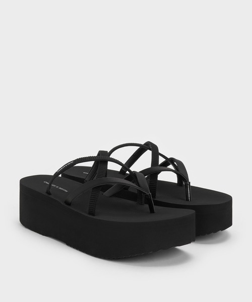 CHARLES & KEITH(チャールズ & キース)の「Levy レヴィー サテン ストラッピー フラットフォーム サンダル(サンダル・レディース・ブラック系その他2/ライトピンク/ダークブルー・22.5cm/23cm/23.5cm/24.5cm/25cm)」の7枚目の写真
