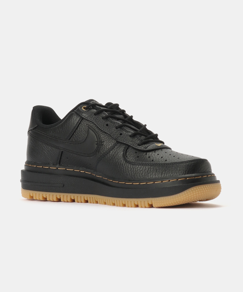NIKE(ナイキ)の「NIKE AIR FORCE 1 LUXE DB4109-001(スニーカー・メンズ・ブラック・26.5cm/26cm/25.5cm/30cm/28.5cm/24.5cm/24cm/28cm/27.5cm/27cm)」の5枚目の写真