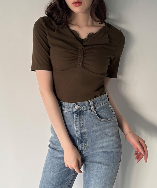 junoah（ジュノア）の「フロントレースギャザーヘンリーネックトップス（Tシャツ/カットソー・レディース・ブラウン/ホワイト/ブラック・SMALL/MEDIUM/LARGE）」の9枚目の写真
