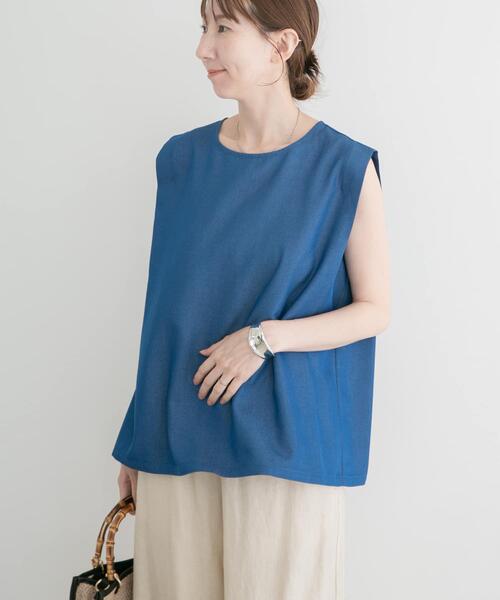 ITEMS URBANRESEARCH(アイテムズ アーバンリサーチ)の「レーヨンデニムノースリーブブラウス(シャツ/ブラウス・レディース・ブルー/インディゴブルー・FREE)」の4枚目の写真