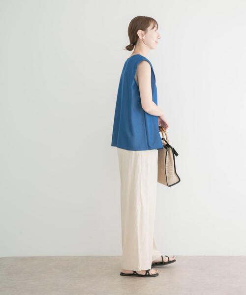 ITEMS URBANRESEARCH(アイテムズ アーバンリサーチ)の「レーヨンデニムノースリーブブラウス(シャツ/ブラウス・レディース・ブルー/インディゴブルー・FREE)」の5枚目の写真