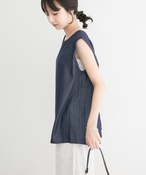 ITEMS URBANRESEARCH(アイテムズ アーバンリサーチ)の「レーヨンデニムノースリーブブラウス(シャツ/ブラウス・レディース・ブルー/インディゴブルー・FREE)」の10枚目の写真