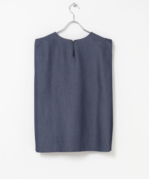 ITEMS URBANRESEARCH(アイテムズ アーバンリサーチ)の「レーヨンデニムノースリーブブラウス(シャツ/ブラウス・レディース・ブルー/インディゴブルー・FREE)」の19枚目の写真