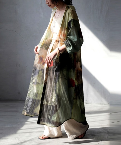 antiqua（アンティカ）の「綿100 アート柄 花柄 シャツワンピース（シャツワンピース・レディース・マルチ・ONESIZE）」の5枚目の写真