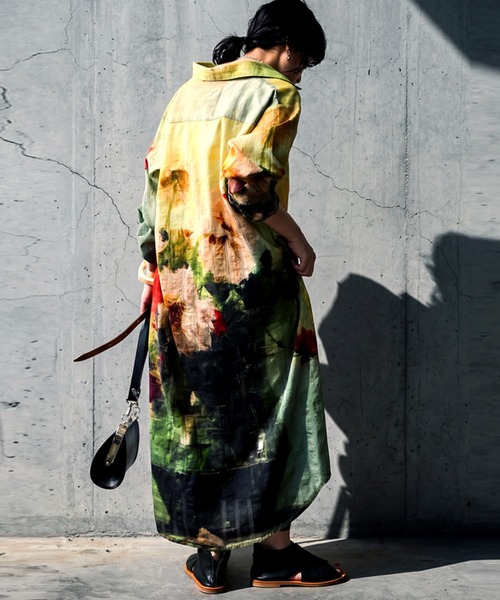 antiqua（アンティカ）の「綿100 アート柄 花柄 シャツワンピース（シャツワンピース・レディース・マルチ・ONESIZE）」の8枚目の写真