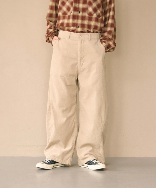 kha:ki(カーキ)の「「KHA:KI / カーキ」OVAL CORD TROUSERS(その他パンツ・レディース・オフホワイト/ダークブラウン/ライトベージュ・2/1)」の8枚目の写真