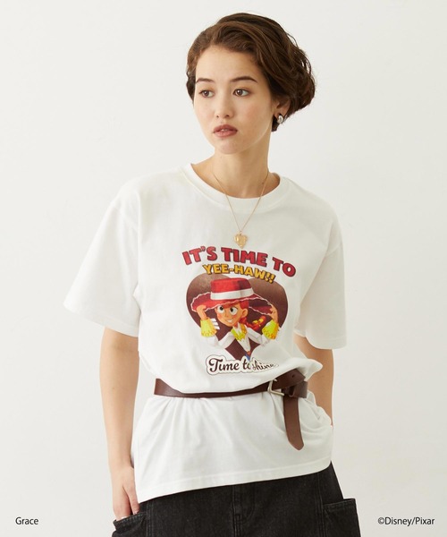 Disney(ディズニー)の「JESSIE / HEART S/S TEE(Tシャツ/カットソー・レディース・ブラウン/ホワイト・ONE SIZE)」の1枚目の写真