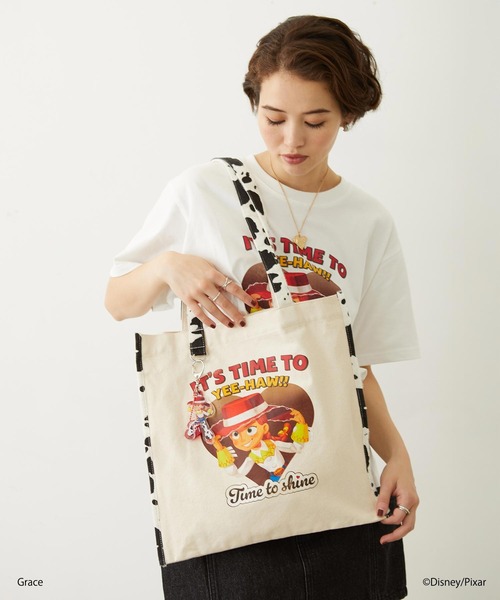 Disney(ディズニー)の「JESSIE / HEART S/S TEE(Tシャツ/カットソー・レディース・ブラウン/ホワイト・ONE SIZE)」の15枚目の写真