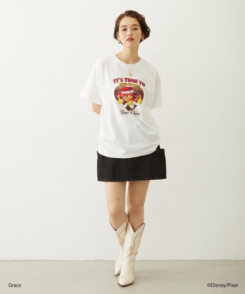 Disney(ディズニー)の「JESSIE / HEART S/S TEE(Tシャツ/カットソー・レディース・ブラウン/ホワイト・ONE SIZE)」の6枚目の写真
