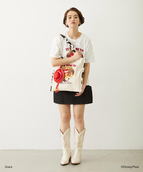 Disney(ディズニー)の「JESSIE / HEART S/S TEE(Tシャツ/カットソー・レディース・ブラウン/ホワイト・ONE SIZE)」の11枚目の写真