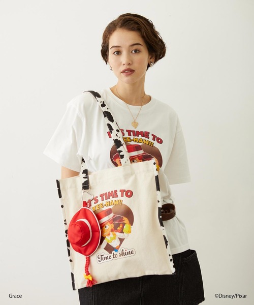 Disney(ディズニー)の「JESSIE / HEART S/S TEE(Tシャツ/カットソー・レディース・ブラウン/ホワイト・ONE SIZE)」の12枚目の写真