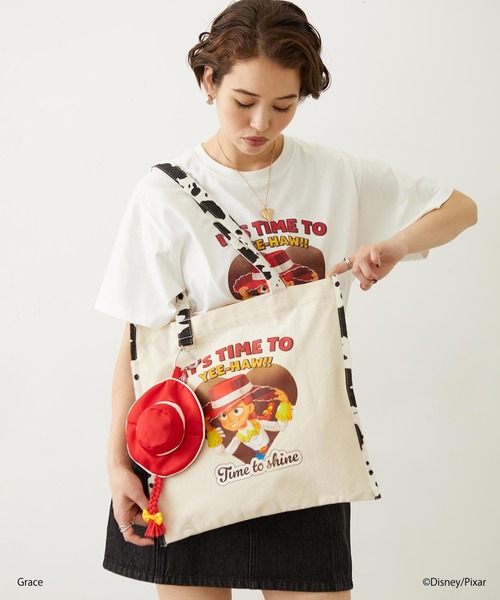 Disney(ディズニー)の「JESSIE / HEART S/S TEE(Tシャツ/カットソー・レディース・ブラウン/ホワイト・ONE SIZE)」の13枚目の写真
