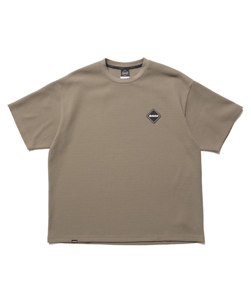 F.C.Real Bristol（エフシーレアルブリストル）の「TECH WAFFLE S/S LOUNGE TOP（Tシャツ/カットソー・メンズ・オフホワイト/ブラック/グレイッシュベージュ・LARGE/X-LARGE/SMALL/MEDIUM）」の3枚目の写真