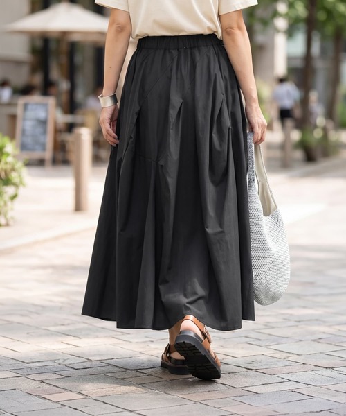 STYLE DELI（スタイルデリ）の「【selection】ランダムタック立体フォルムスカート（スカート・レディース・オフホワイト/ベージュ/ブラック・FREE）」の6枚目の写真