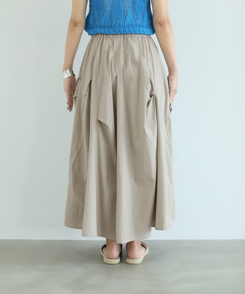 STYLE DELI（スタイルデリ）の「【selection】ランダムタック立体フォルムスカート（スカート・レディース・オフホワイト/ベージュ/ブラック・FREE）」の15枚目の写真